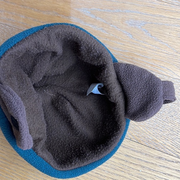 OshKosh B’hosh fleece dinosaur or turtle hat with Velcro chin strap • - Picture 6 of 7